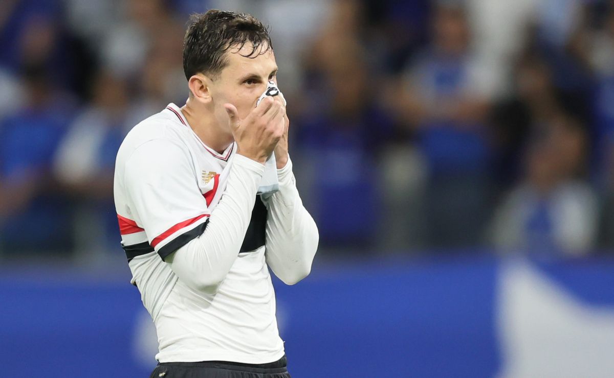 Patryck decide buscar saída do São Paulo e reacende conversas com Pafos após novas sondagens