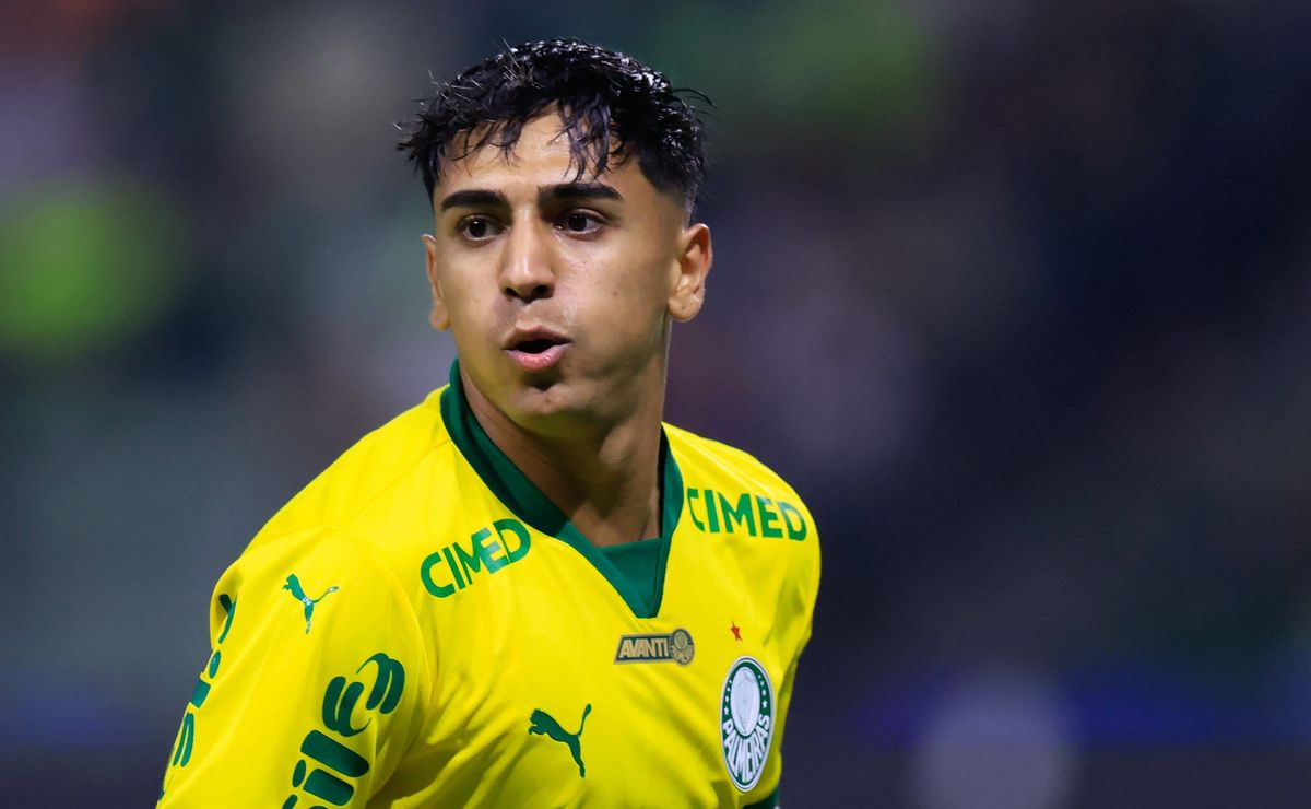 Facundo Torres marca golaço em Ceará x Palmeiras e lance viraliza nas redes sociais