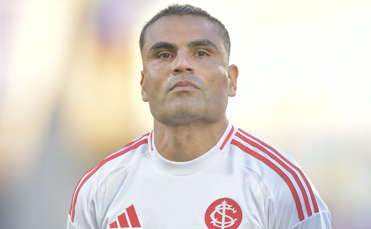 Gabriel Mercado abre o placar em Internacional x Bragantino e briga contra rebaixamento ‘pega fogo’