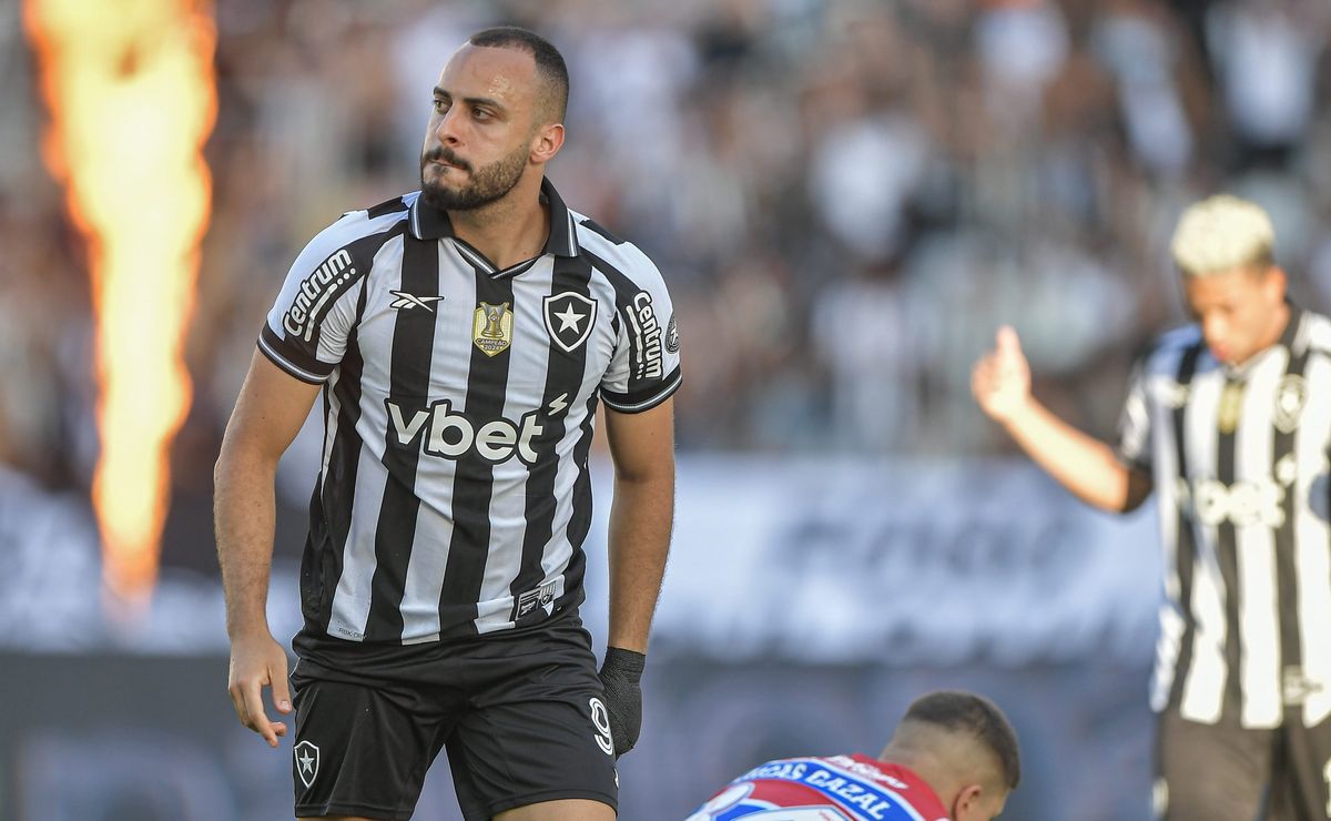 Botafogo vence de virada, confirma reação e rebaixa o Fortaleza no Brasileirão