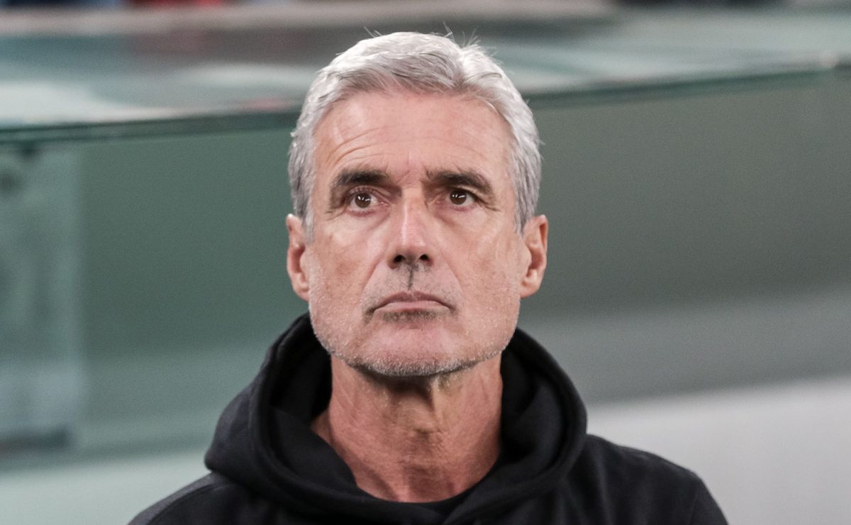 Luís Castro topa assumir o Grêmio imediatamente se um pedido for aceito pelos dirigentes tricolores