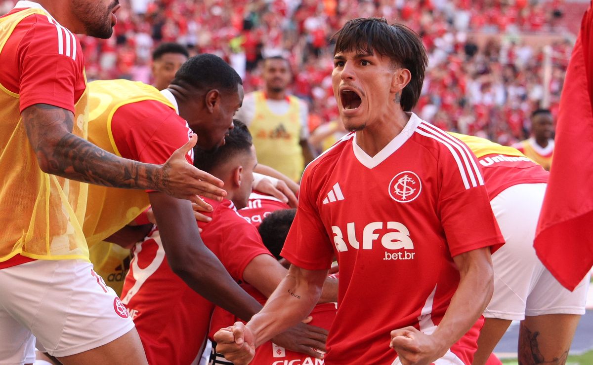 Baldasso dá o braço a torcer ao detonar Bernabei no Internacional: “Coudet tinha razão”