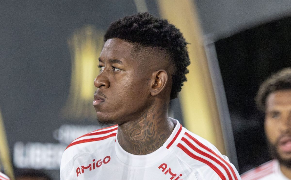 Flamengo pode levar chapéu do Palmeiras por Vitão e rival aceita cobrir oferta do Rubro-Negro