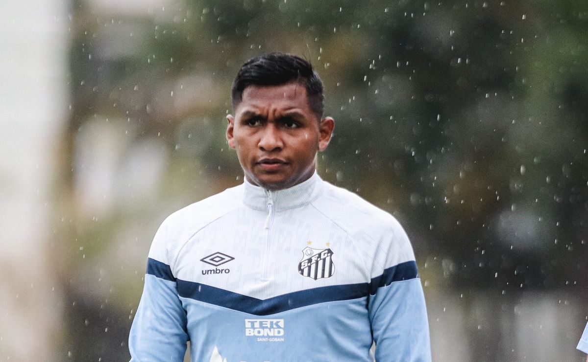 Santos monta barca de saídas com Miguelito e Morelos e vai negociar 11 jogadores no mercado da bola