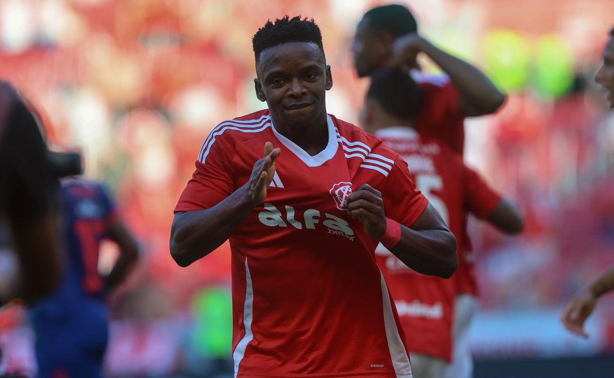 Comportamento de Carbonero pode impedir permanência do colombiano no Internacional