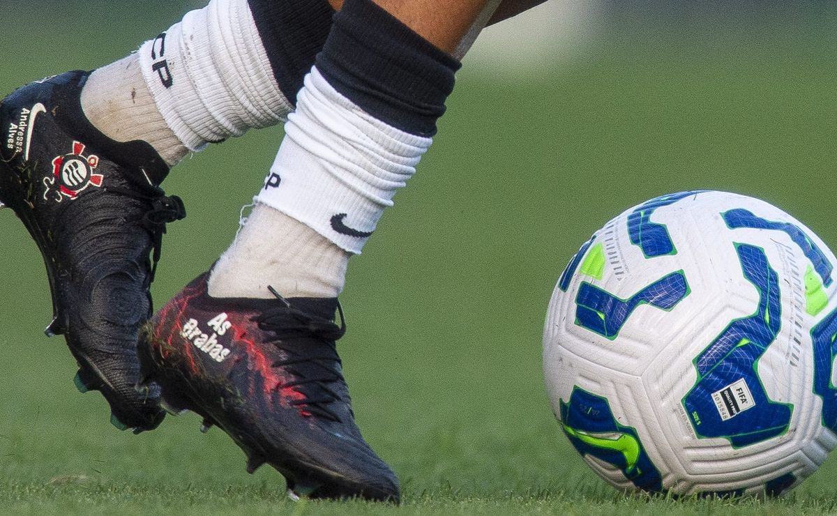 Fifa admite déficit e acelera ações para ampliar presença de mulheres treinadoras e líderes