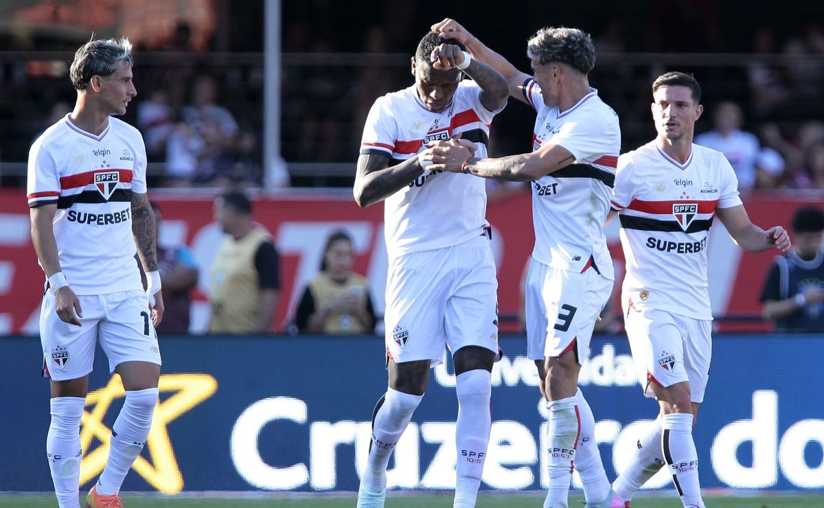 Arboleda balança no São Paulo e futuro do zagueiro vira dor de cabeça em meio à reformulação