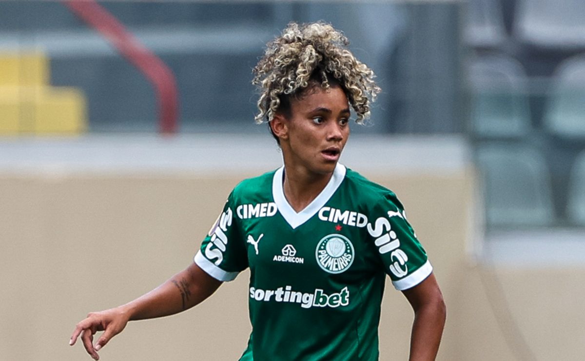 Ingryd, meia do Palmeiras, exalta trabalho de Rosana Augusto: “Fortalece a gente mentalmente”