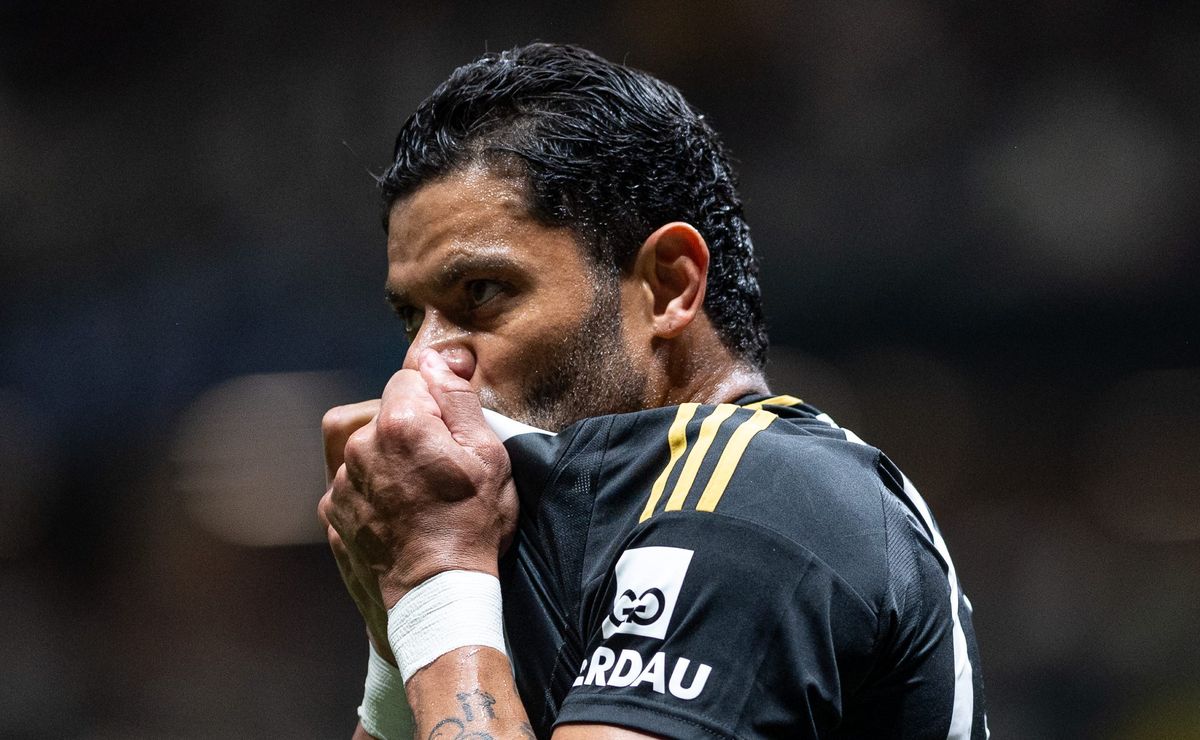 Mercado da Bola: Hulk ouve propostas para deixar o Galo e exige falar com Sampaoli