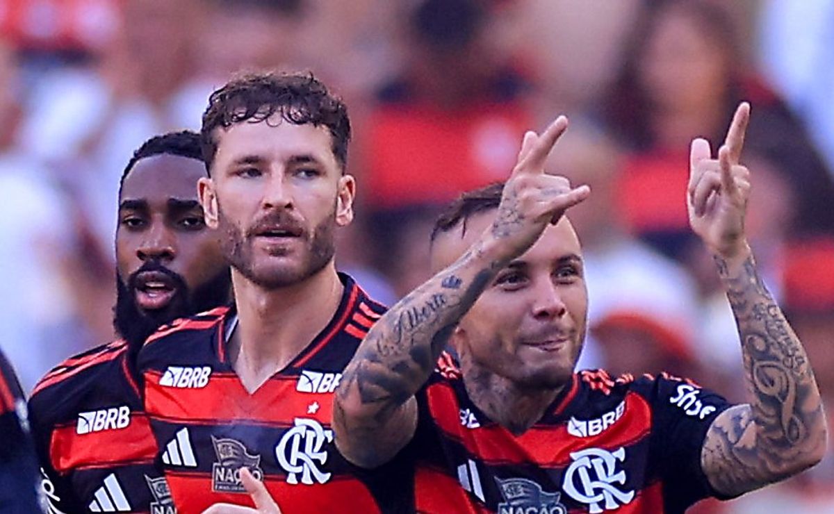 Flamengo autoriza salário astronômico para Everton Cebolinha e alinha renovação com atacante até 2028