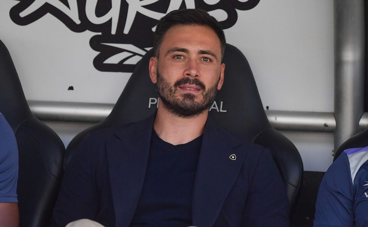 Botafogo fez proposta pela contratação de Gleiker Mendoza após nome ser aprovado por Ancelotti 