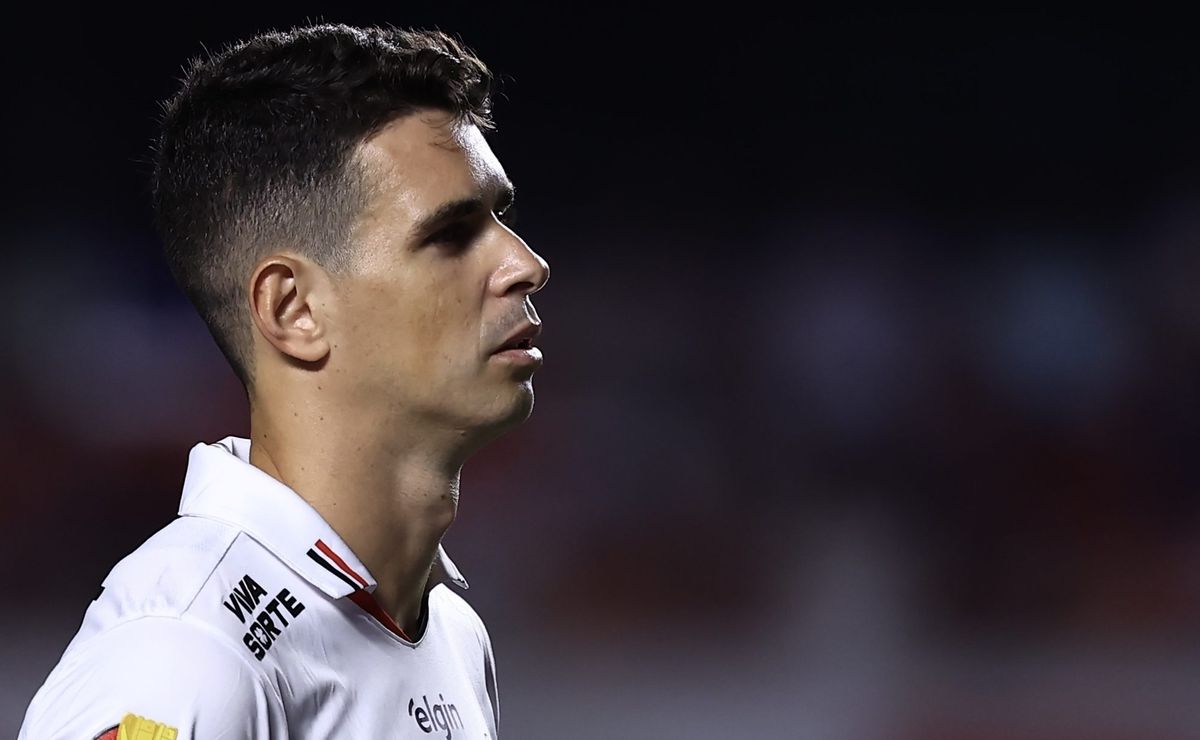 Oscar encerra novela sobre aposentadoria ou continuidade da carreira e comunica São Paulo