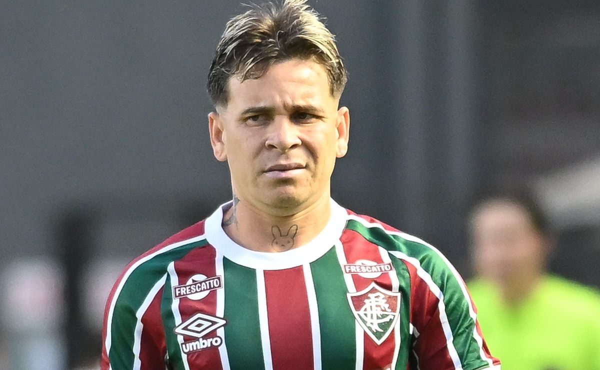 Soteldo apresenta suspeita de série lesão e Fluminense se preocupa com desfalque na Copa do Brasil