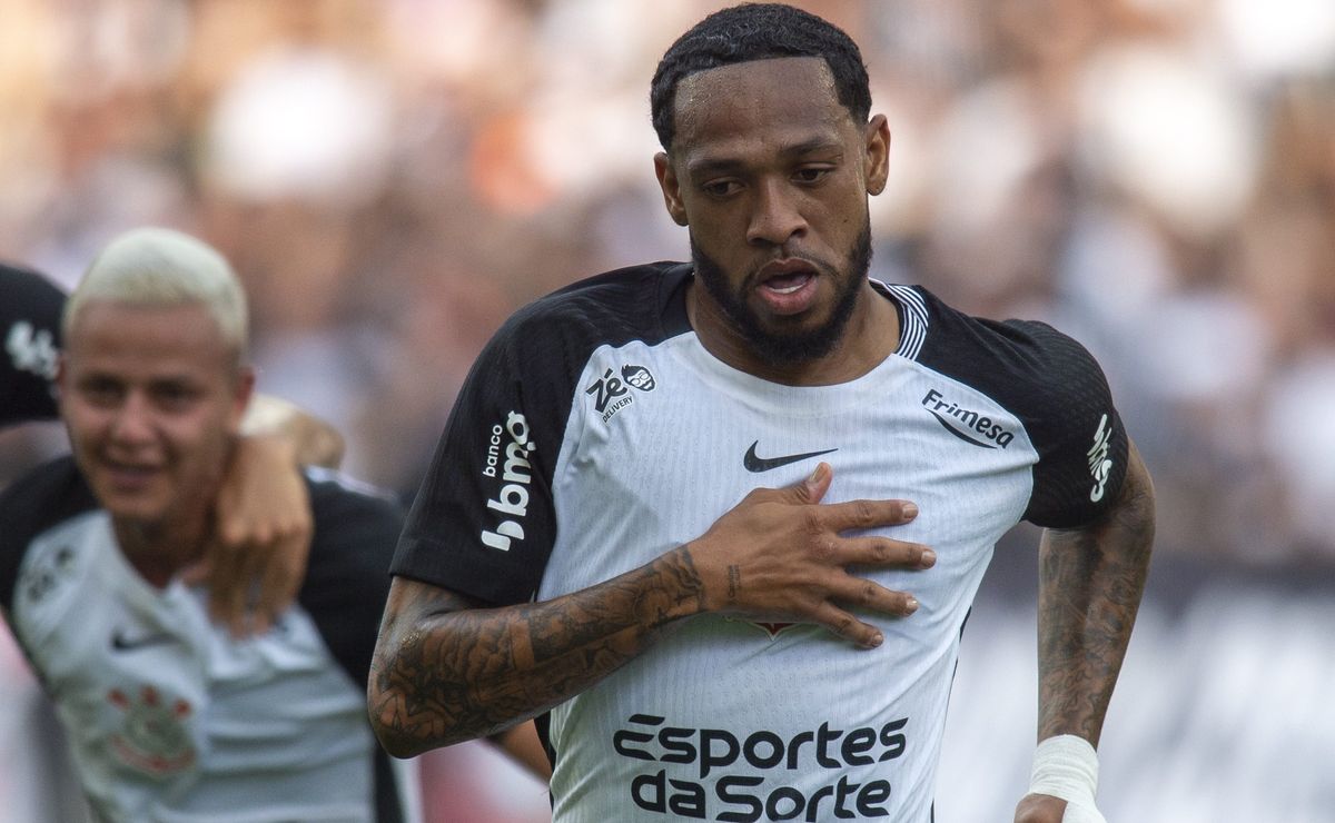Martínez vira a chave no Corinthians e renasce após puxão de orelha e ajuda psicológica