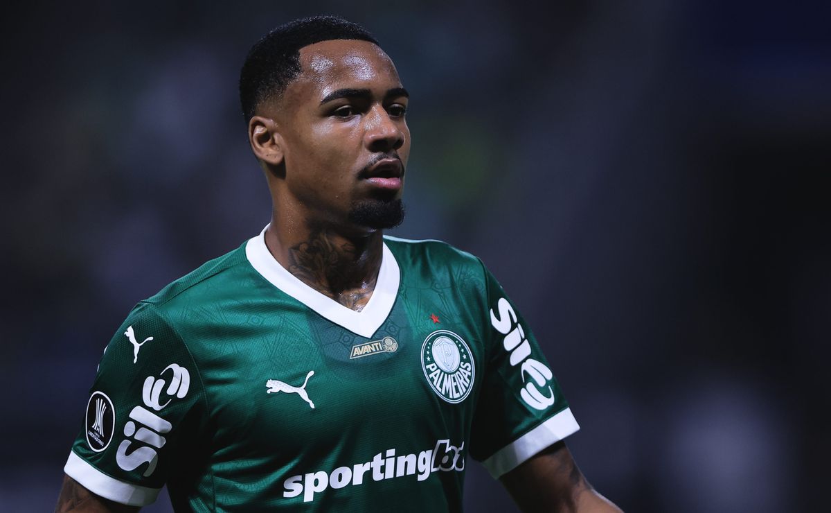 Palmeiras aceita vender Allan ao Newcastle por R$ 285 milhões e aguarda essa oferta no papel