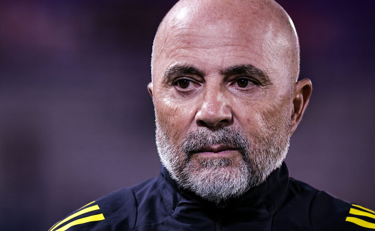 Sampaoli age contra o Santos e tenta chapéu após Alexandre Mattos retomar negociações por Santiago González