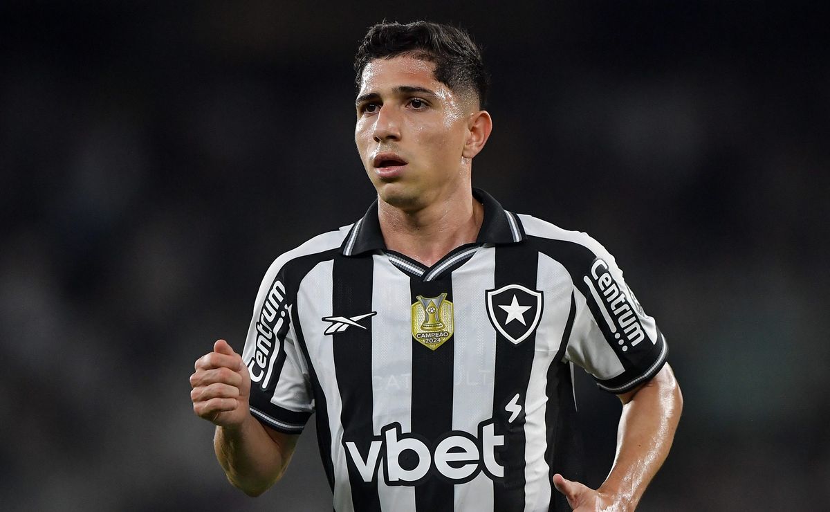 Botafogo pode ultrapassar o Grêmio e se tornar o time brasileiro com mais estrangeiros no elenco