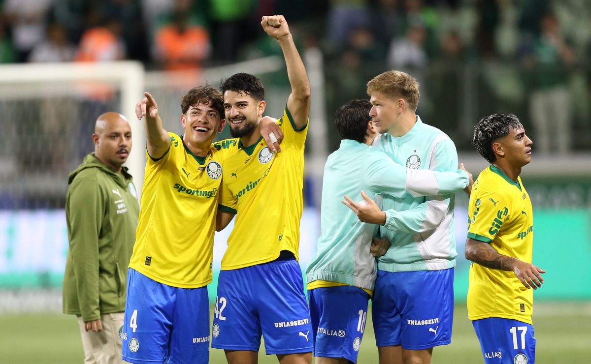 Palmeiras avalia mercado, mas descarta negociar Giay para o futebol europeu no atual cenário