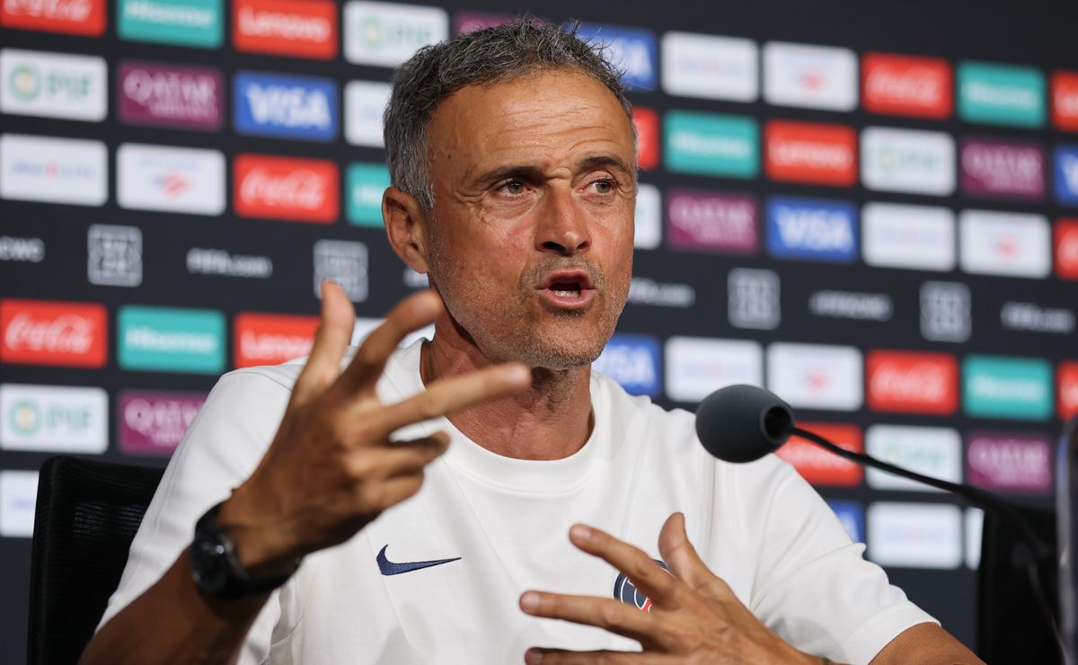 Luis Enrique destaca qualidade do Flamengo antes da final do Intercontinental: “Conhecemos as qualidades deles”