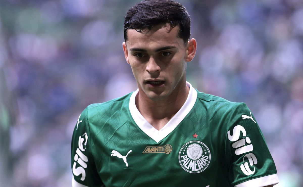 Palmeiras bate o martelo pela permanência de Sosa e Facundo Torres para 2026