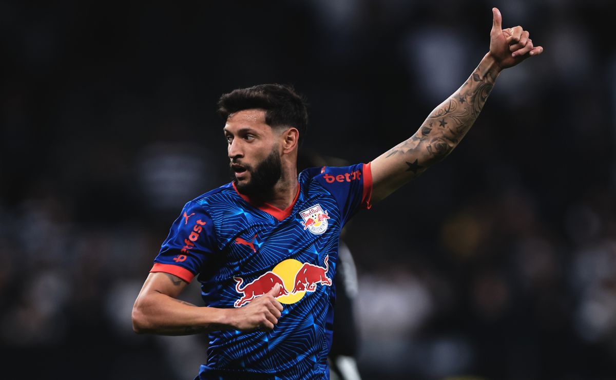 Atlético-MG vence concorrência do Flamengo e encaminha contratação de Juninho Capixaba