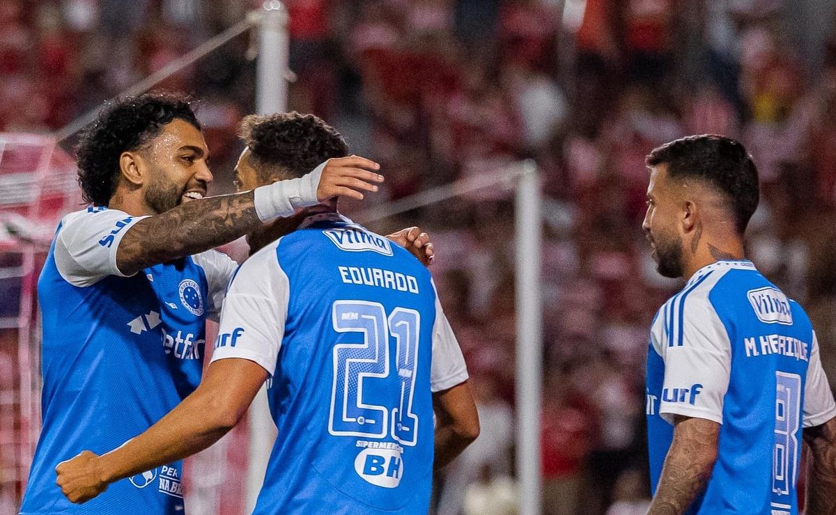 Lista de dispensa do Cruzeiro confirma faxina geral com 9 saídas: Fagner, Bolasie, Eduardo e +6