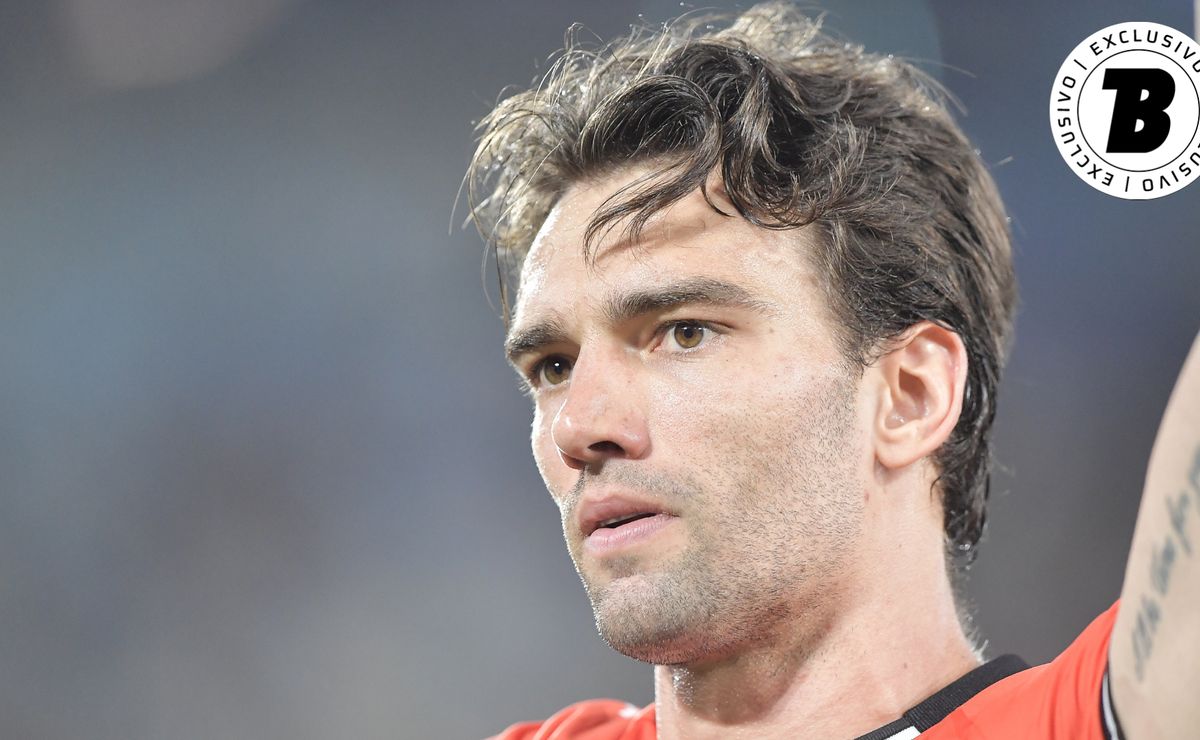 Léo Jardim supera marca de 2024 e bate novo recorde de defesas em disputas de pênaltis pelo Vasco