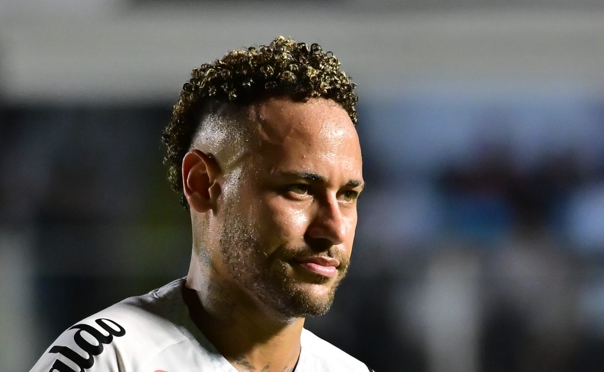 Neymar bate o martelo sobre o futuro e acerta renovação com Santos até a Copa do Mundo