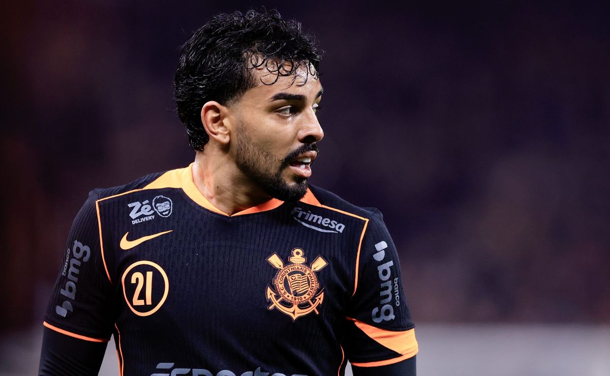 Matheus Bidu desbanca atacantes do Corinthians e vive temporada com mais participações em gols na carreira