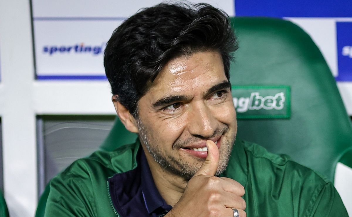Abel Ferreira indica e Palmeiras entra na briga com rivais por Nino; Zenit pede R$ 63 milhões