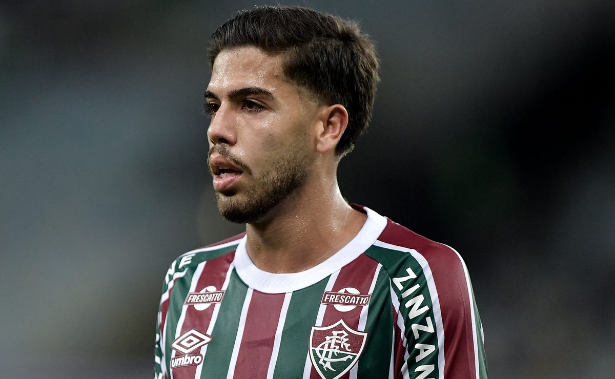 Nonato revela bastidores inéditos sobre despedida de Thiago Silva no vestiário do Fluminense: “Deixou em aberto”