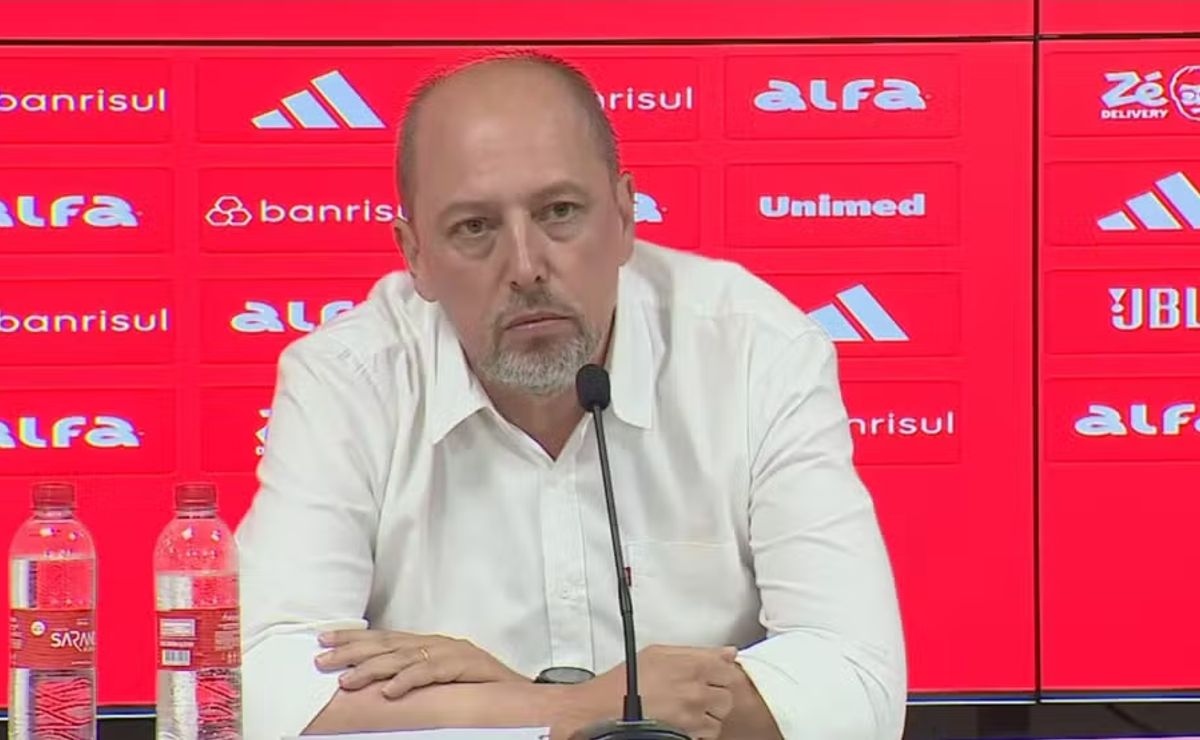 Movimento de conselheiro reúne assinaturas e pode abrir processo de impeachment contra Barcellos no Inter