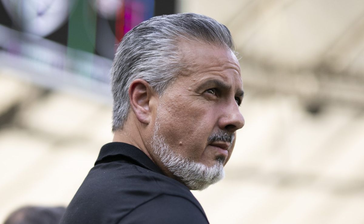 José Boto rescinde contrato de atacante e Petterson vai embora do Flamengo imediatamente após polêmicas