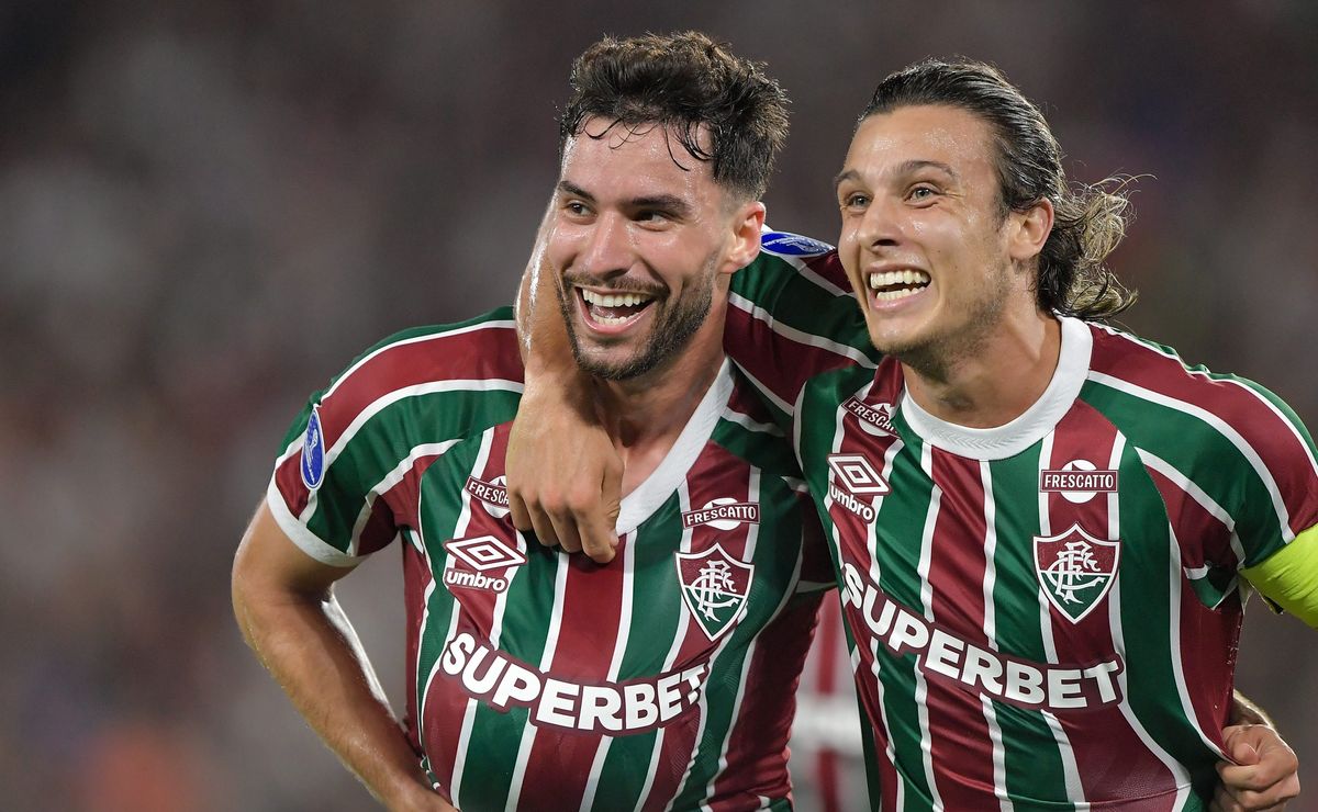 Cruzeiro e estafe de Martinelli ainda não negociam possível transferência para 2026