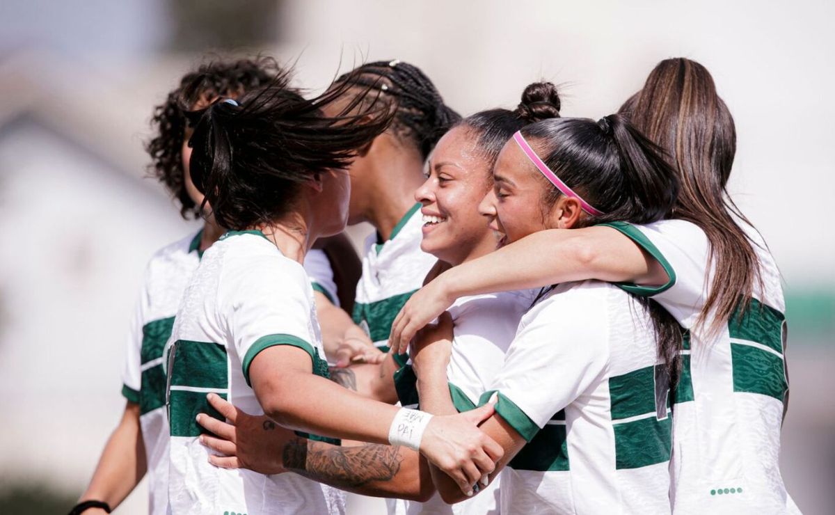 Coritiba vence Toledo e conquista título inédito do Campeonato Paranaense Feminino