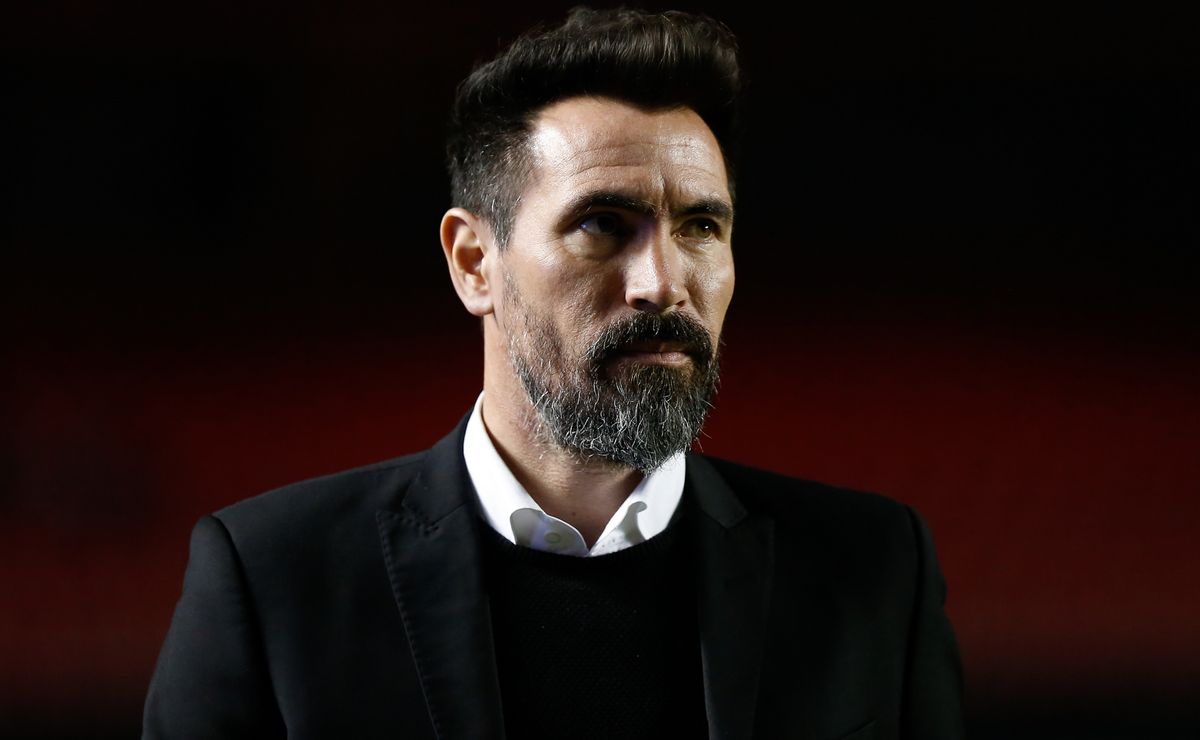 Eduardo Domínguez no Internacional pode ser o terceiro técnico atual campeão argentino no RS desde 2020