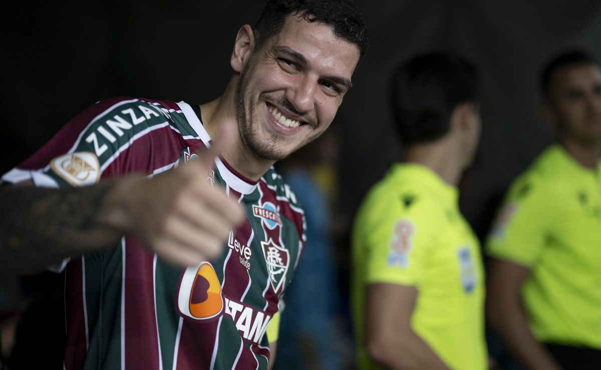 Pacotão de reforços: Fluminense não para em Nino, decide contratar outro zagueiro e mais 3 reforços