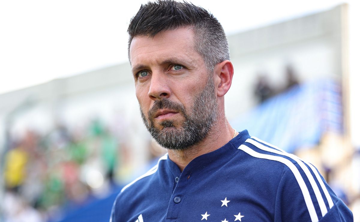 Paulo Pezzolano contratado pelo Internacional ganha força e ex-técnico do Cruzeiro tem reunião marcada