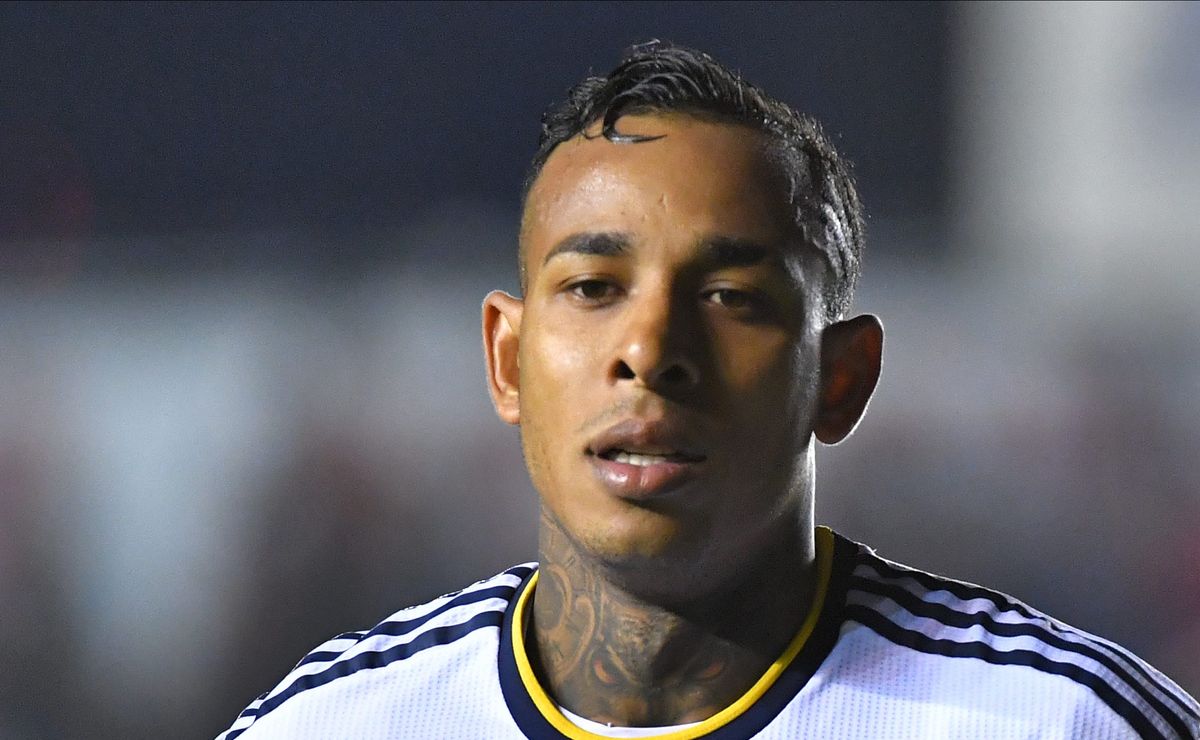 Sebastian Villa é oferecido e Atlético-MG não deve avançar na contratação pelo extracampo do jogador