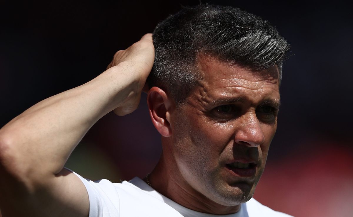 Inter avança por Paulo Pezzolano e pode anunciar novo treinador nas próximas horas