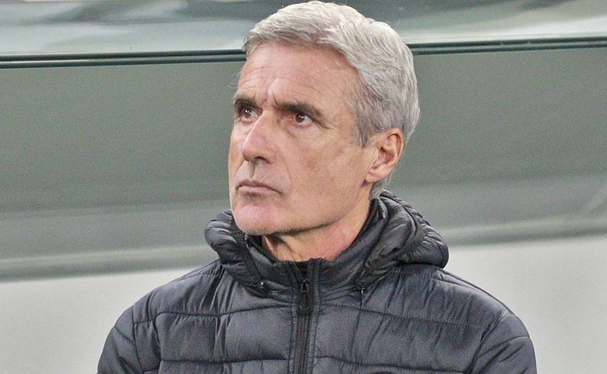 Luís Castro dá a ordem e perfil de reforço contratado no Grêmio é decidido nos bastidores