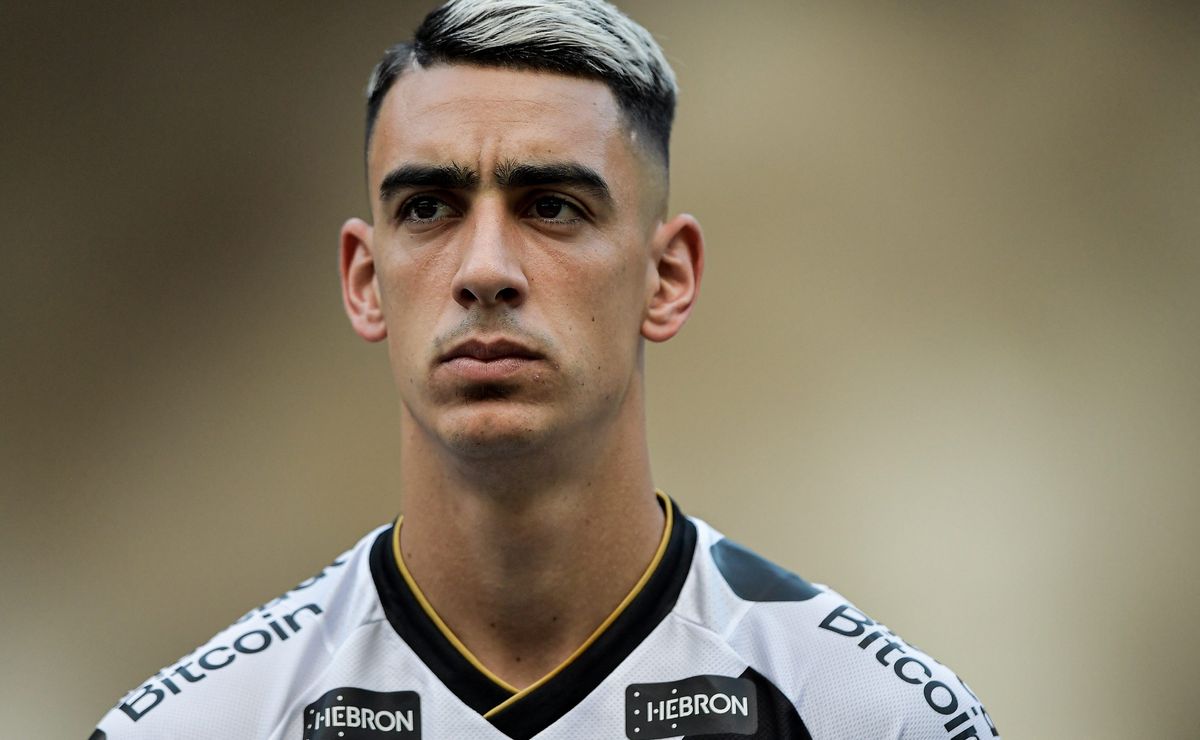 Pumita Rodríguez, do Vasco, sai do clubismo e rasga elogios ao Corinthians: “É um time bom”