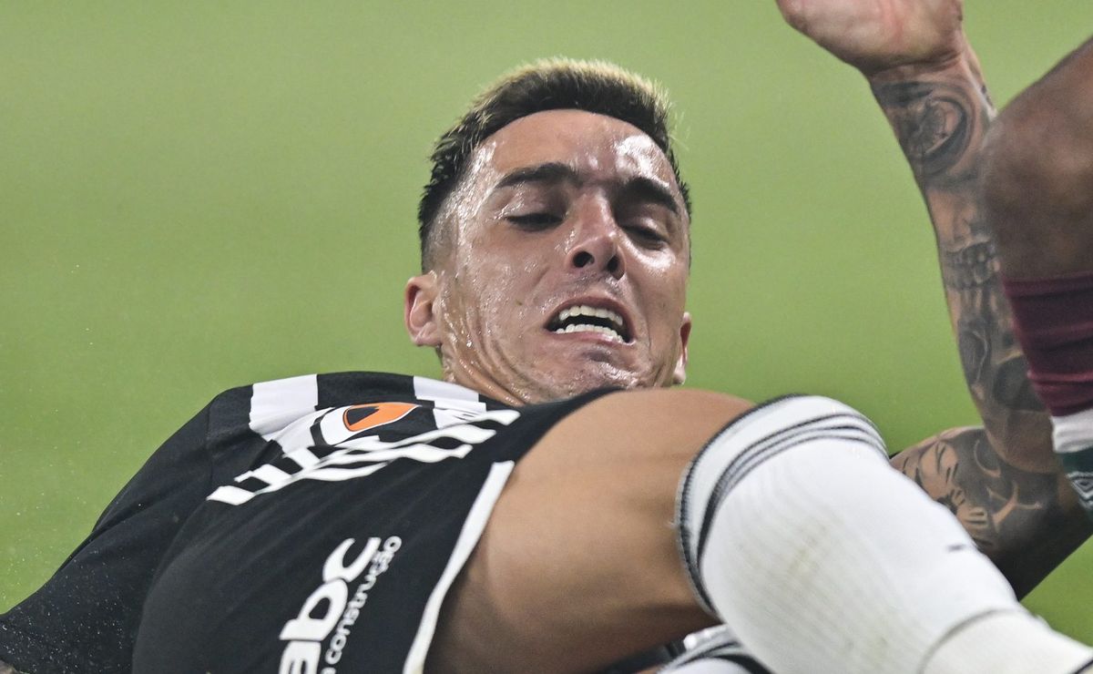 Saravia tem contrato perto do fim e pode deixar o Atlético-MG nas próximas semanas