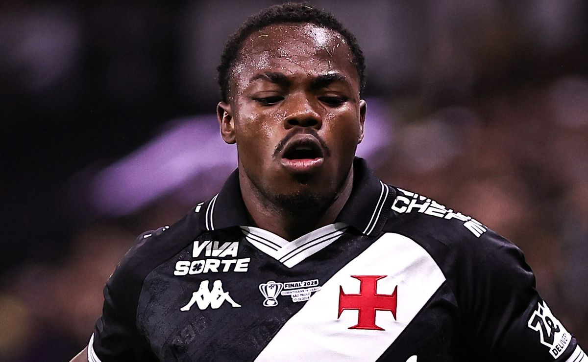 Andrés Gómez é exaltado por torcida e imprensa após grande atuação do Vasco contra o Corinthians