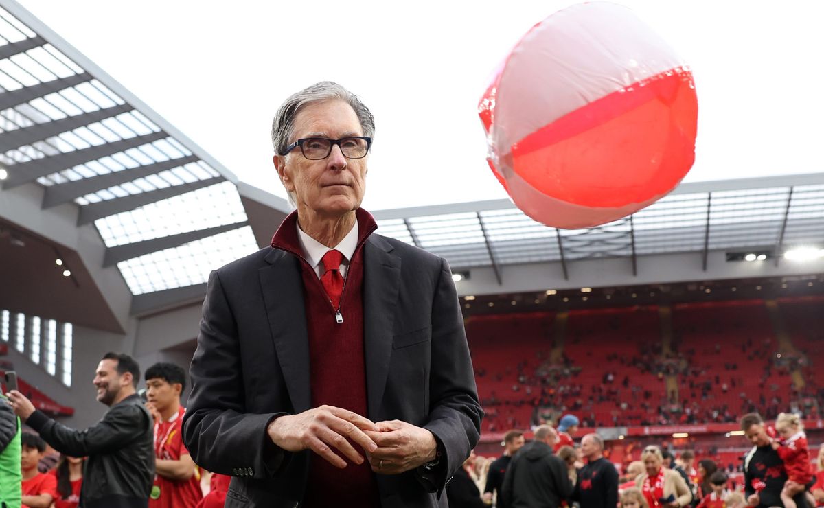 Liverpool vem com tudo para assinar com o Grêmio e fechar a contratação de Gabriel Mec, joia do clube gaúcho