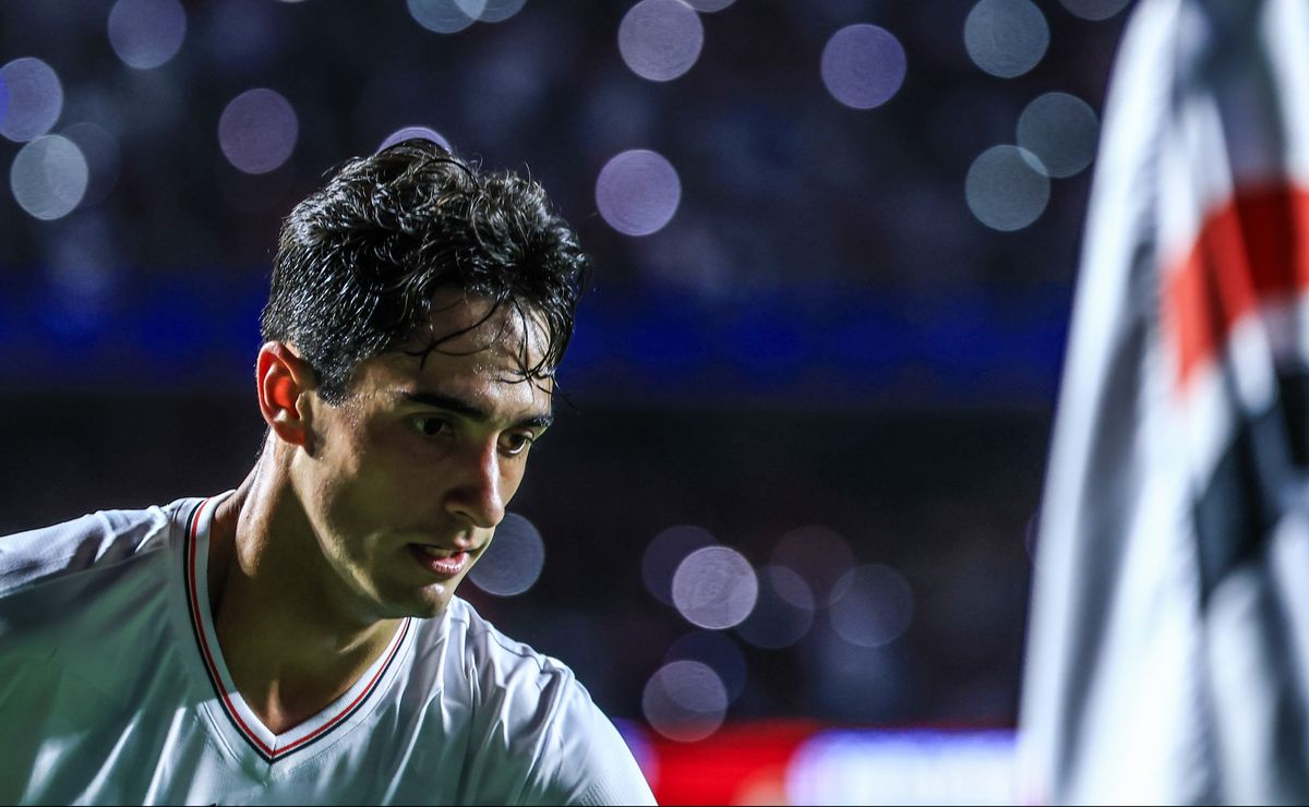 Estafe de meia do São Paulo desmente negócio e crava: Rodriguinho tem 2 europeus de olho