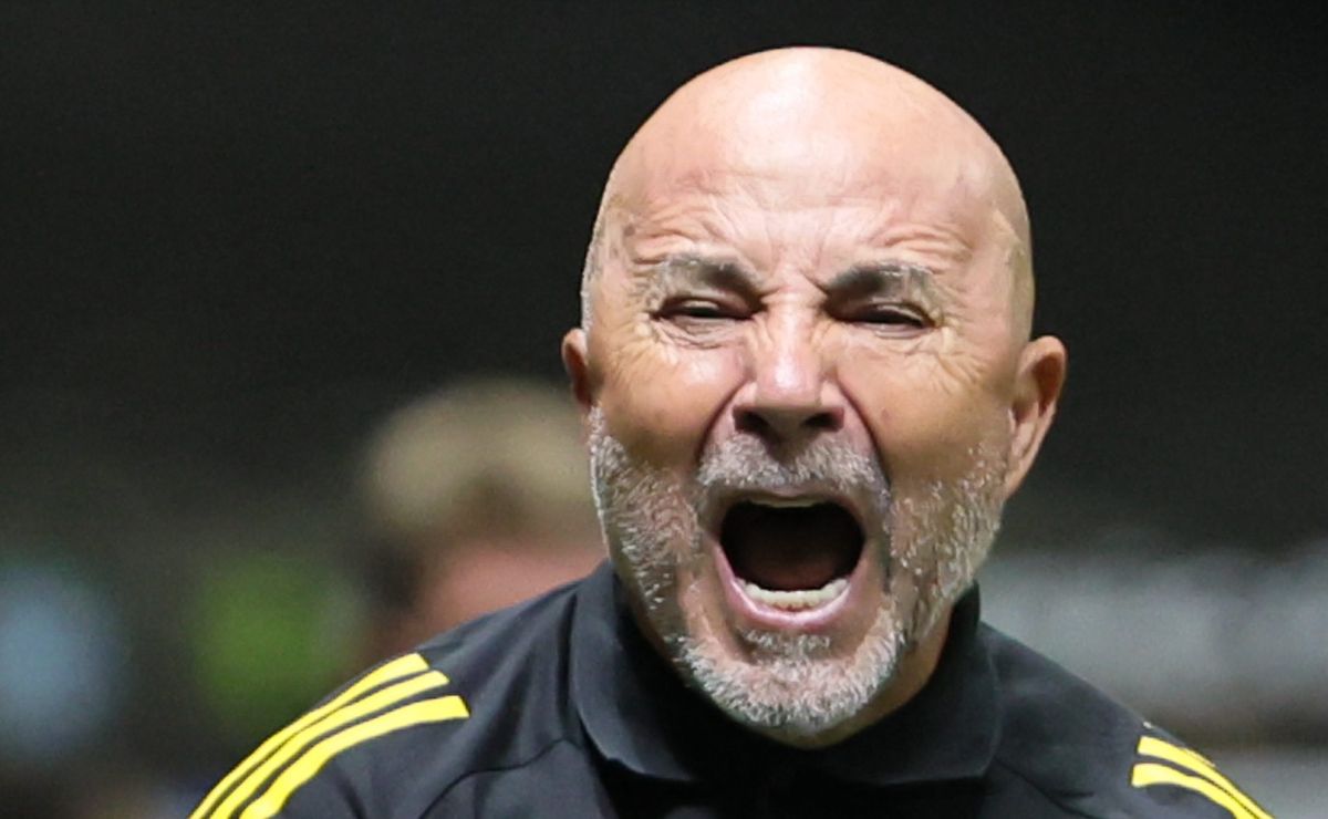 Jorge Sampaoli inicia faxina no elenco e Atlético-MG empresta Fausto Vera para o River Plate