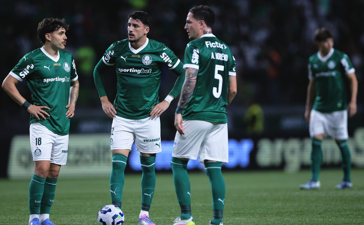 Alvo da torcida do Palmeiras, volante Aníbal Moreno quer deixar o clube; River Plate tem interesse