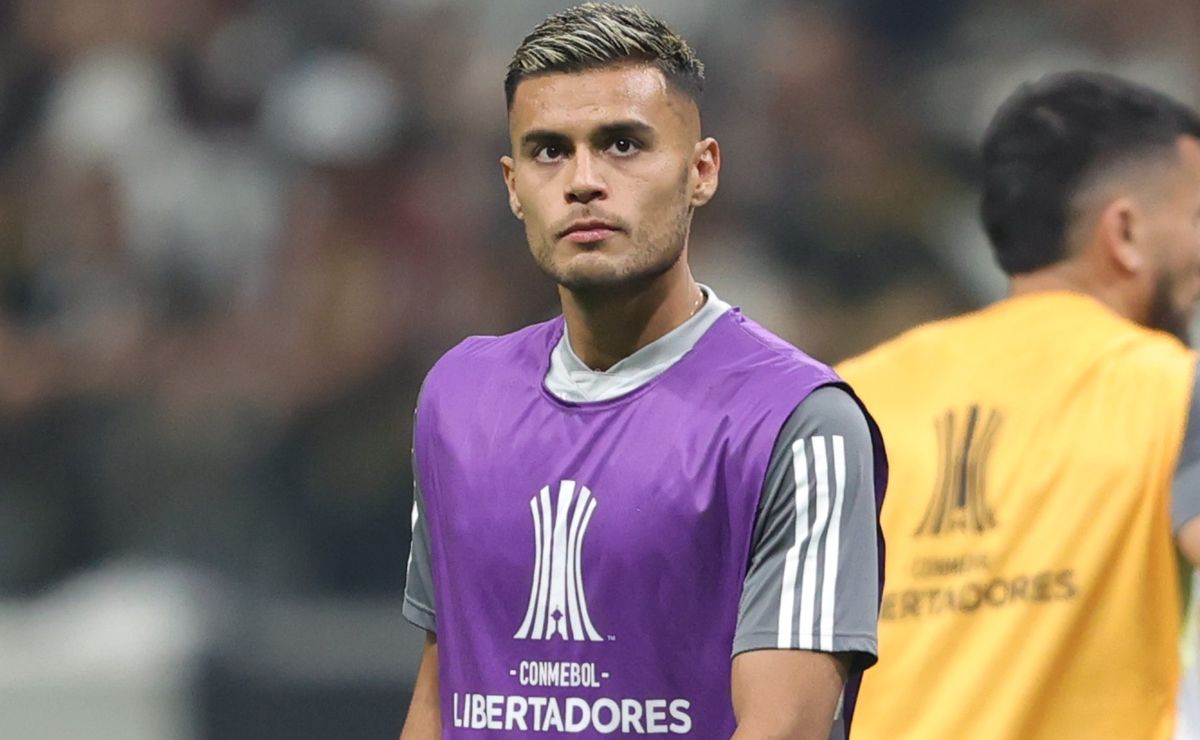 Jornal argentino revela que Fausto Vera chega ao elenco do River para suprir erro crônico