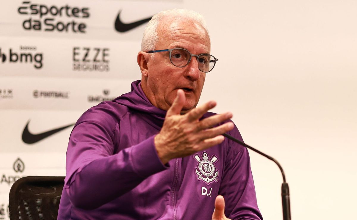 Cruzeiro cogitou ir atrás de Dorival Júnior antes de fechar contrato com Tite para 2026